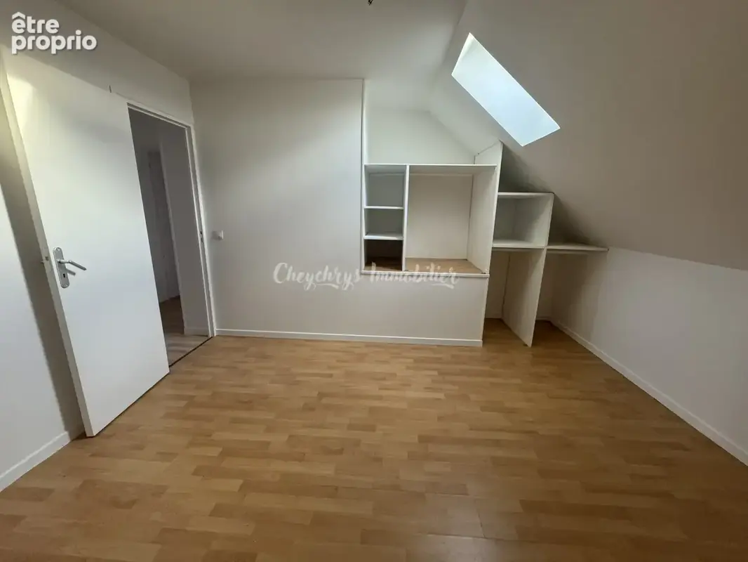 Maison familiale avec jardin et garage - photo 10