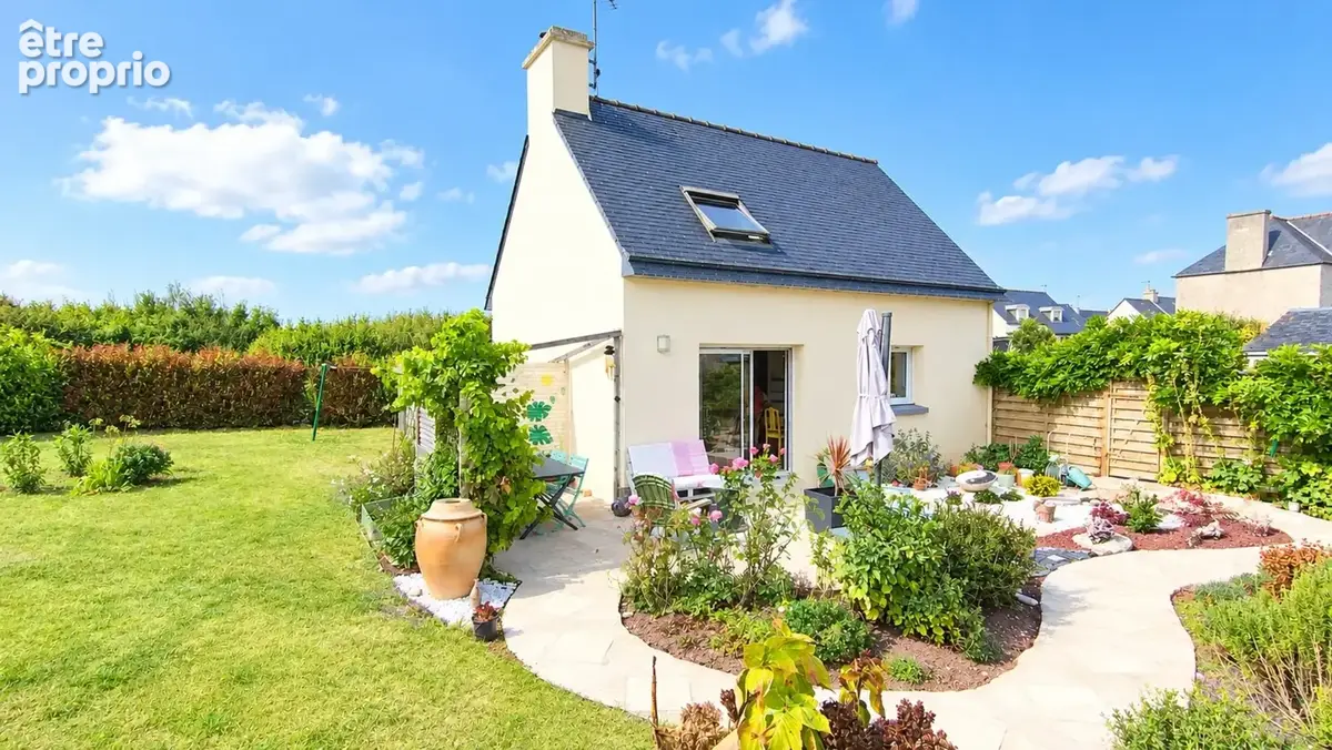 Maison à vendre 3 pièces GUILVINEC (29) en excellent état, au calme, beau jardin avec extension possible - photo 2