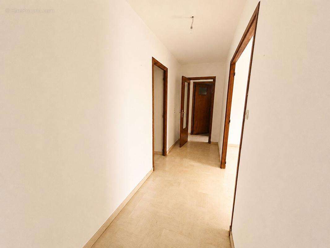 Appartement à HYERES