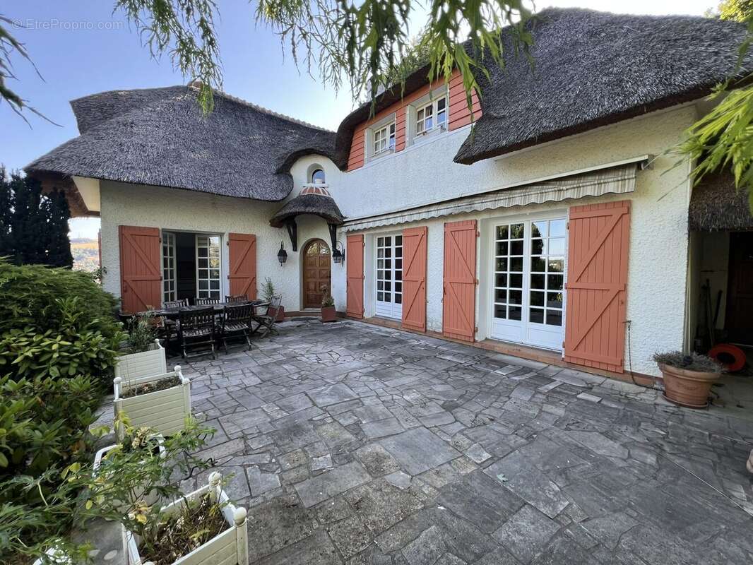 Maison à SAINT-PRIEST-EN-JAREZ