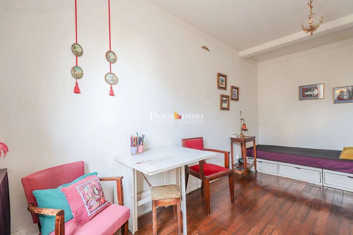 Appartement à PARIS-17E