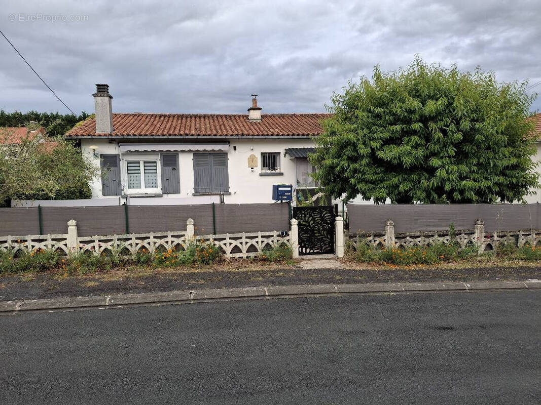 Maison à CIVRAY