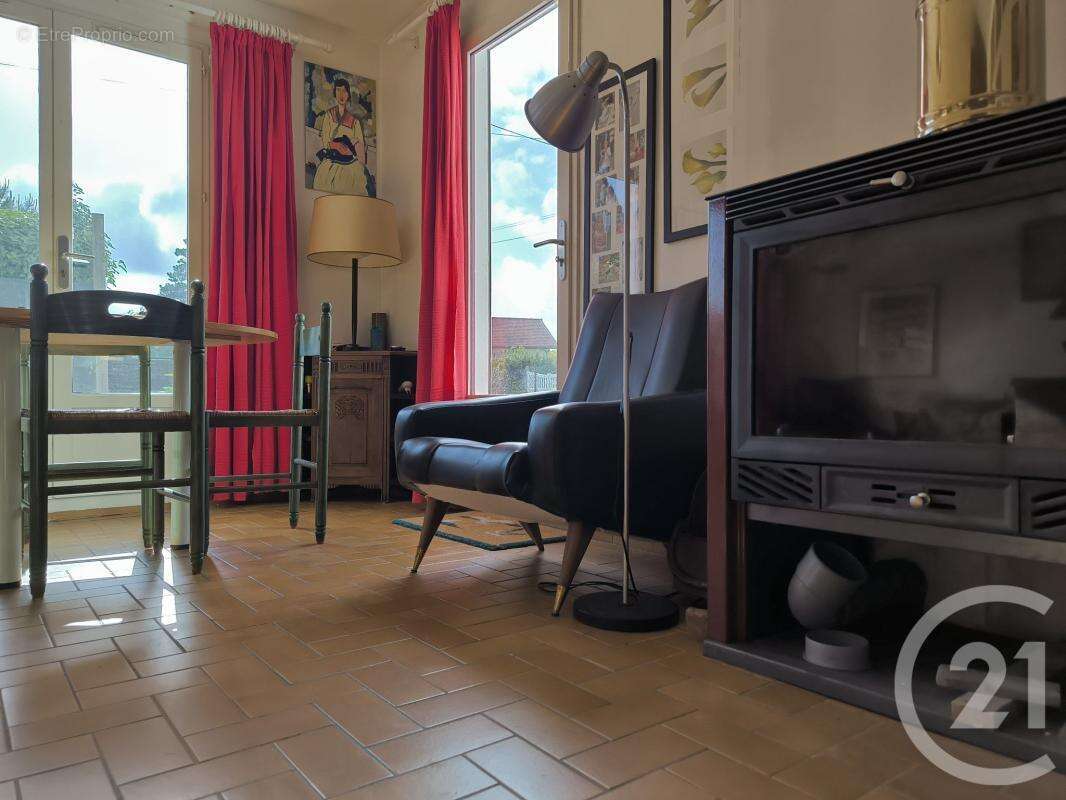 Maison à CAMIERS