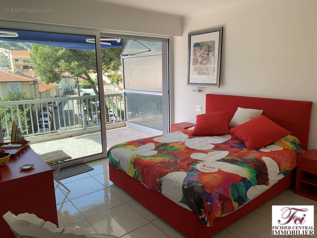 Appartement à ROQUEBRUNE-CAP-MARTIN