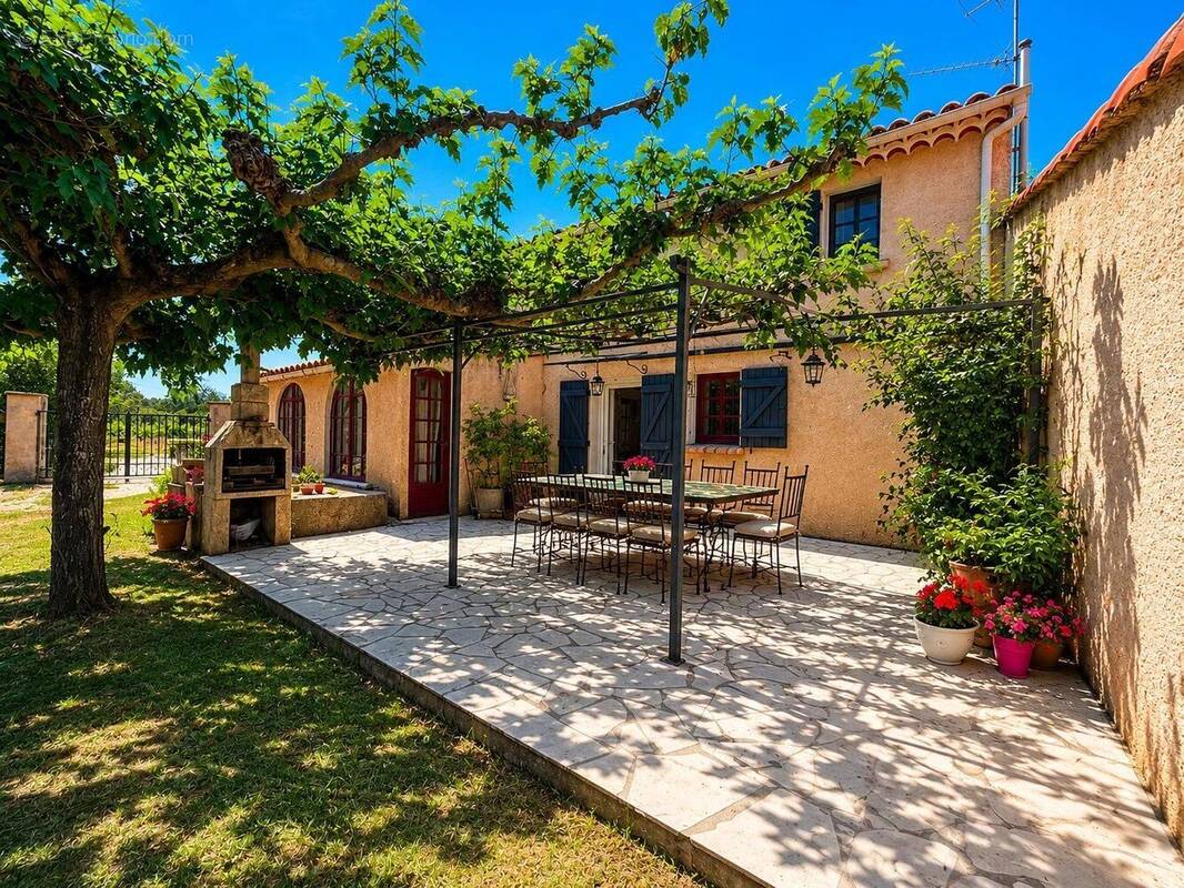 Maison à GONFARON
