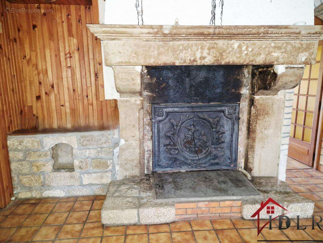 Maison à TERRE-NATALE