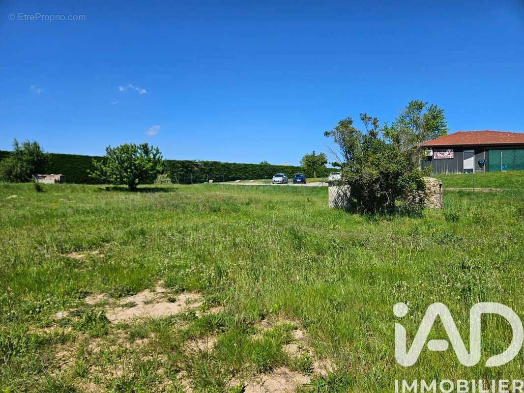 Terrain 681 m² à Saint-Barthelemy-Le-Plain  - photo 5