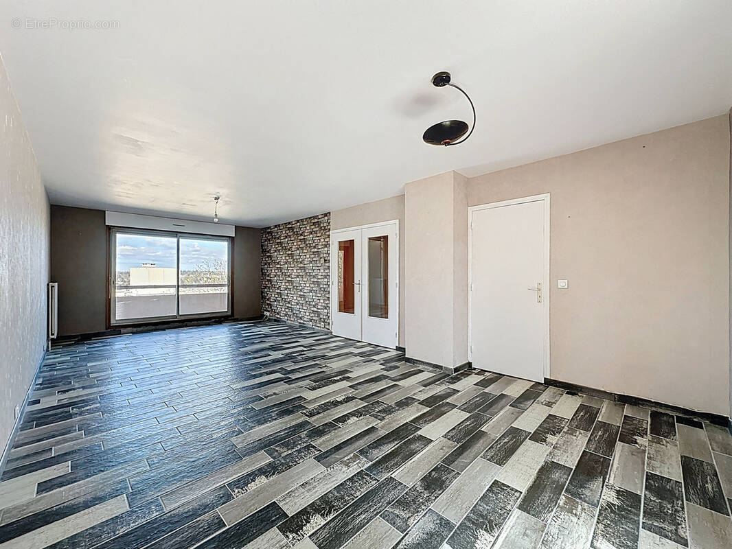 Appartement à TASSIN-LA-DEMI-LUNE