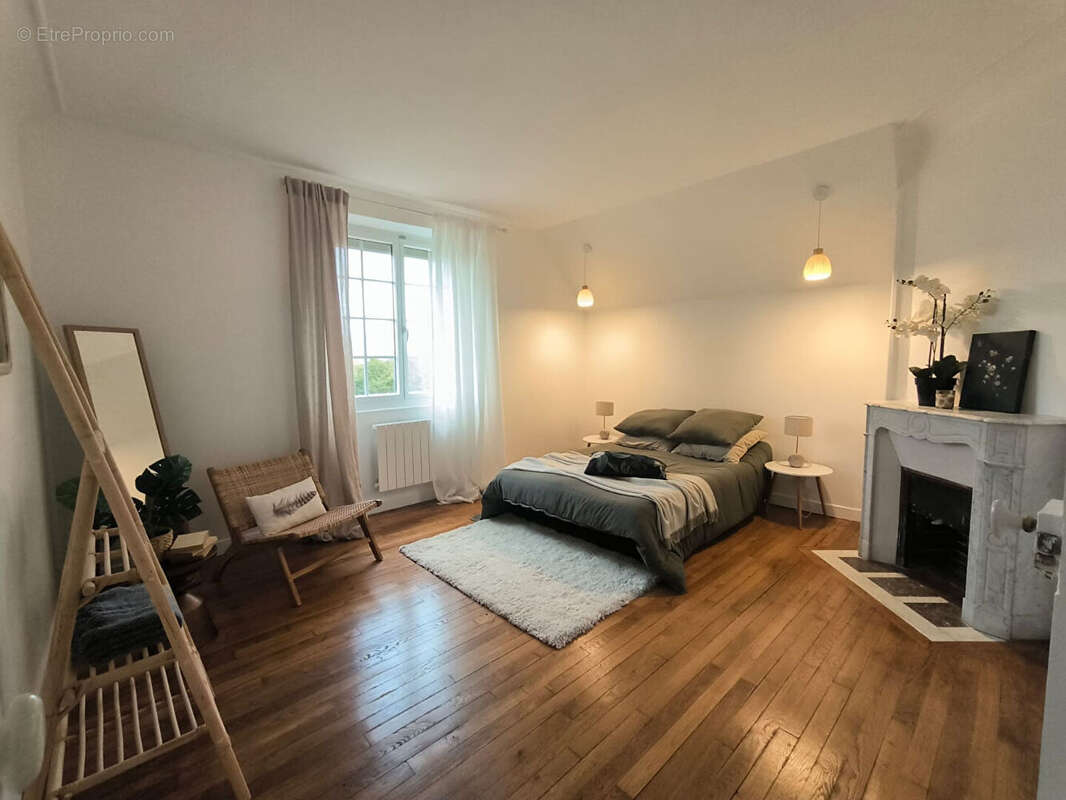 Maison à BOUSSY-SAINT-ANTOINE