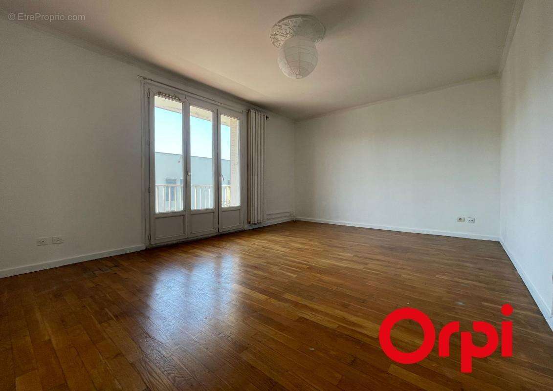 Appartement à VENISSIEUX