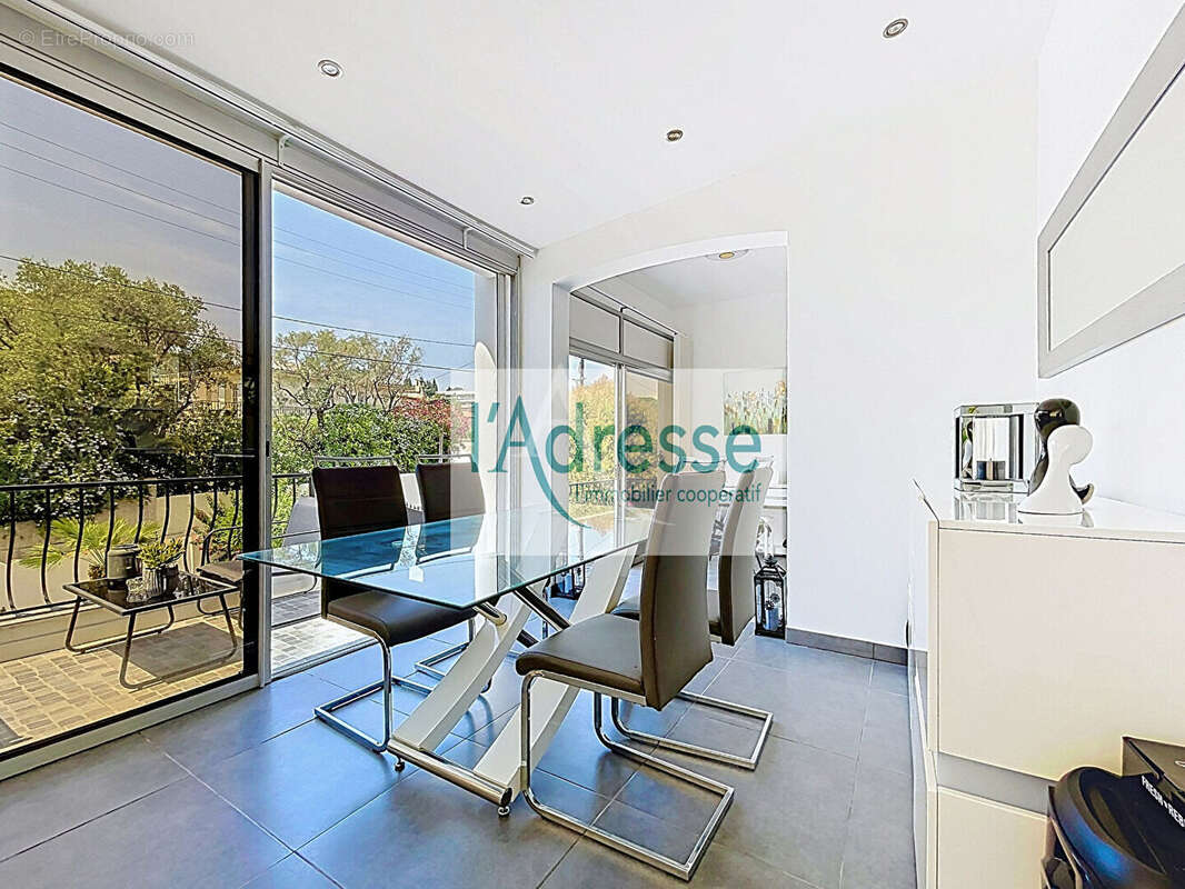 Maison Antibes 137 m2 - photo 4