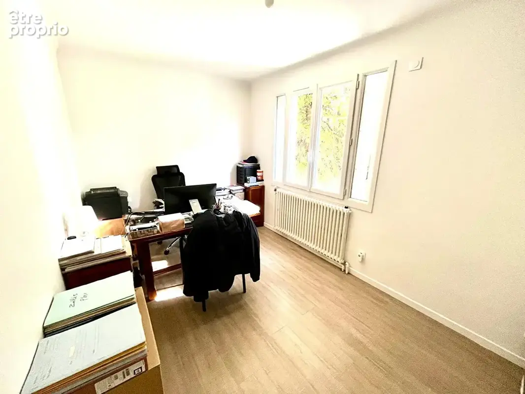 SAINT-LEU-LA-FORÊT, maison individuelle de 157 m² sur sous-sol total, sur un terrain de 563 m². - photo 11