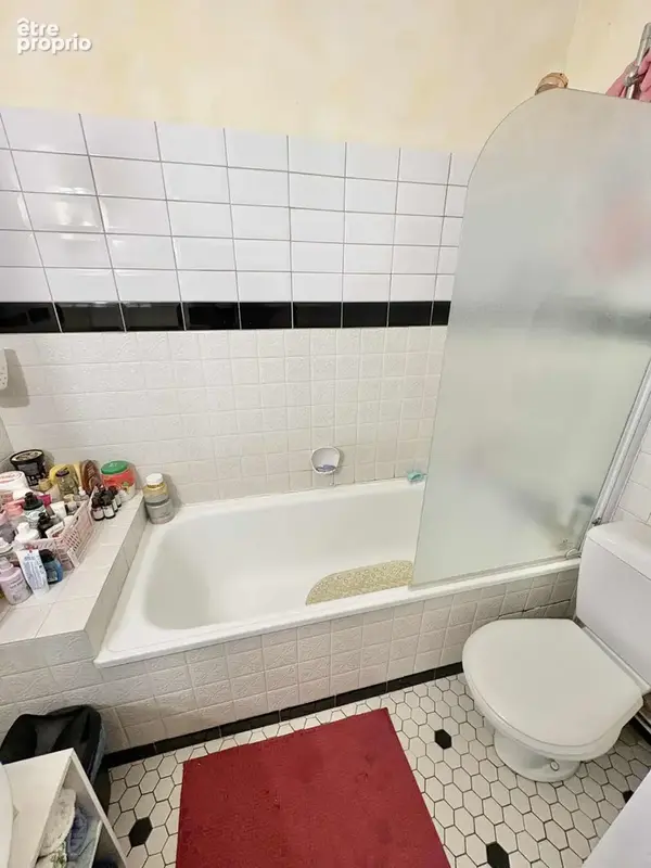 Appartement T1   Résidence recherchée avec piscine   Riom - photo 6