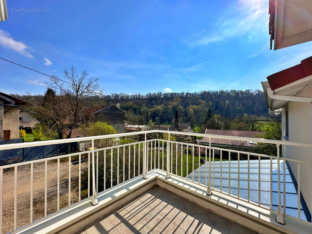 Maison à BOURGOIN-JALLIEU