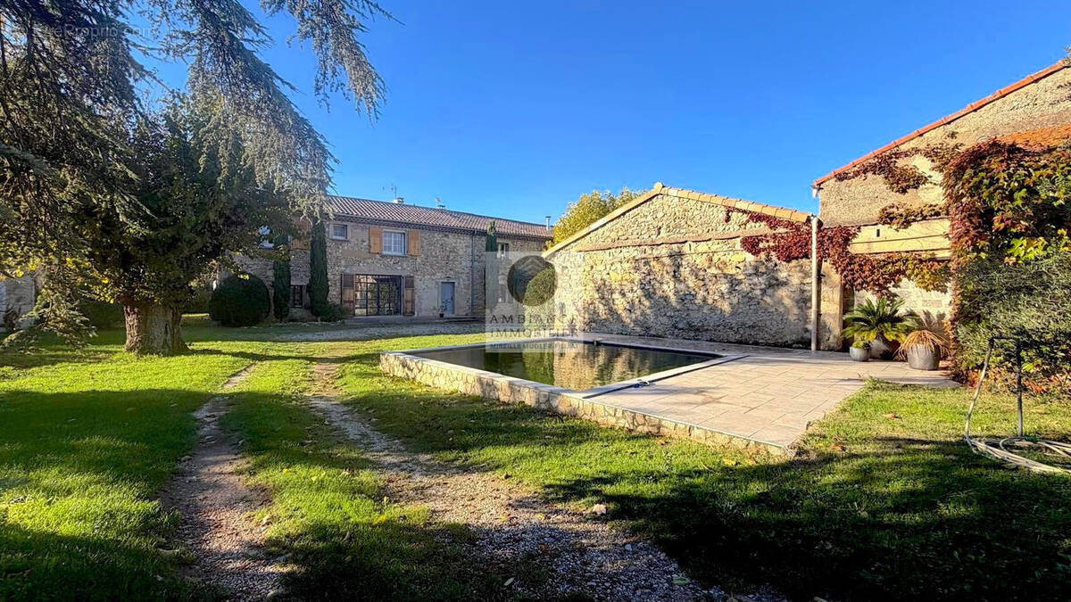 Maison à ETOILE-SUR-RHONE