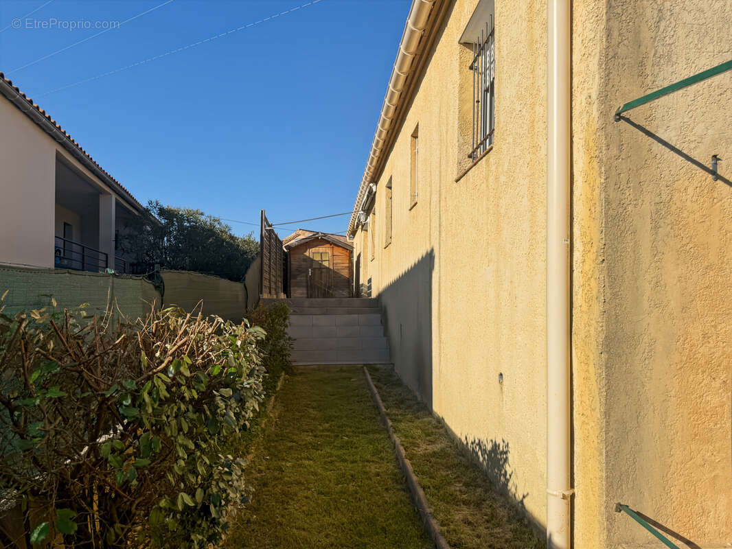 Maison à SAINT-PRIVAT