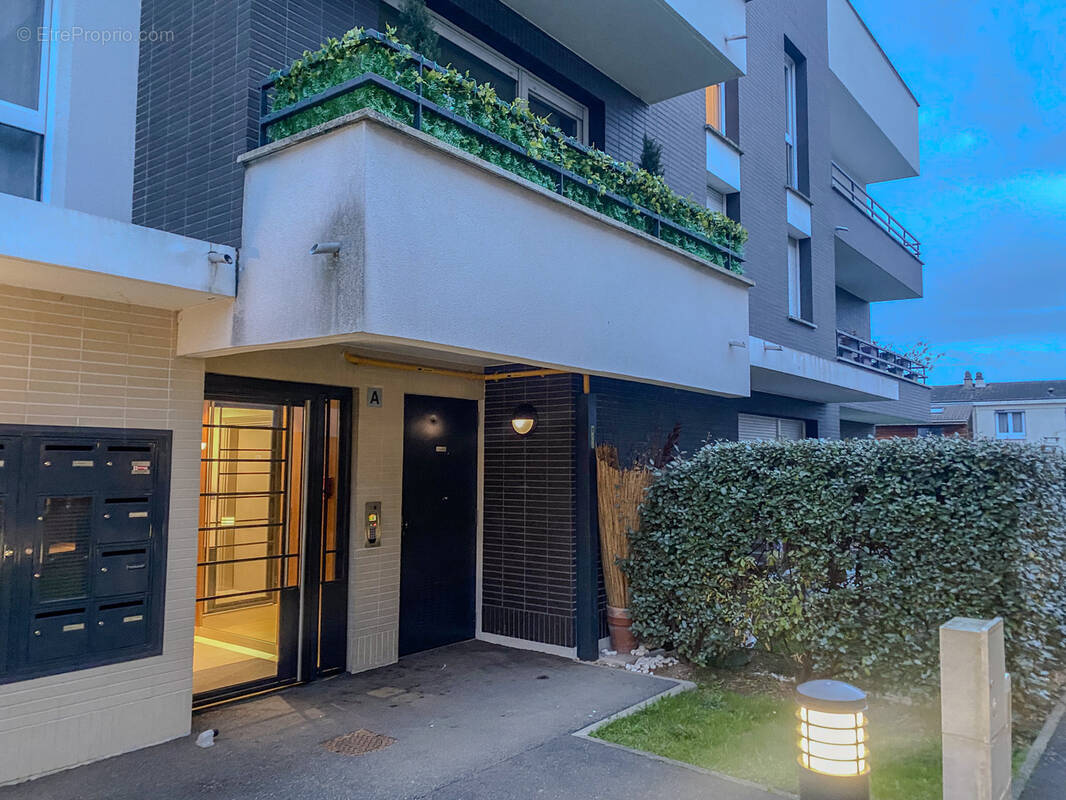 Appartement à EPINAY-SUR-ORGE