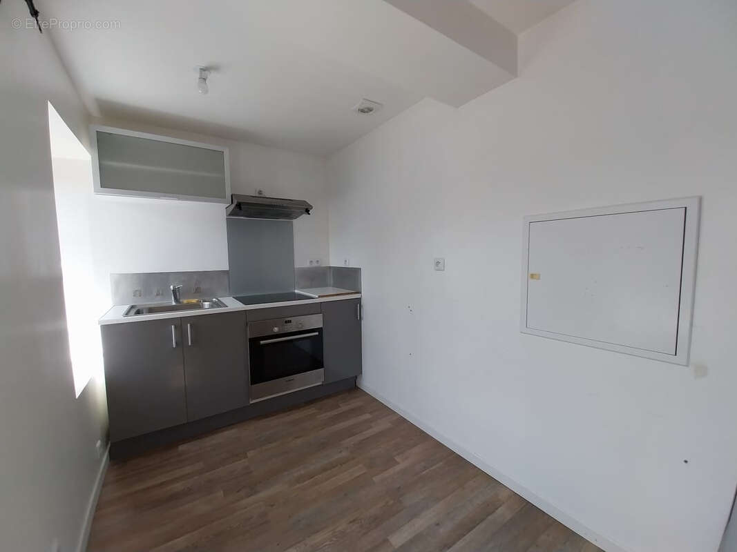 Autre à SAINT-BENOIT