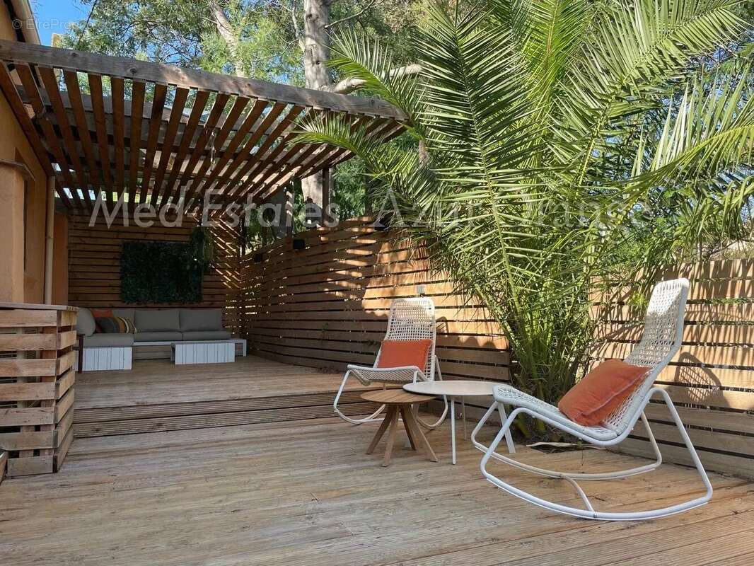 Appartement à GRIMAUD