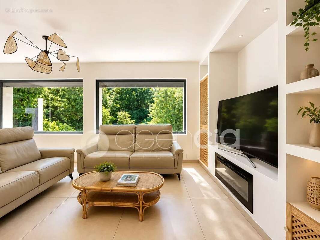 Maison à MOUGINS