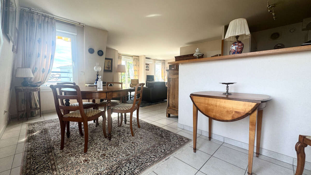 Appartement à CORBEIL-ESSONNES