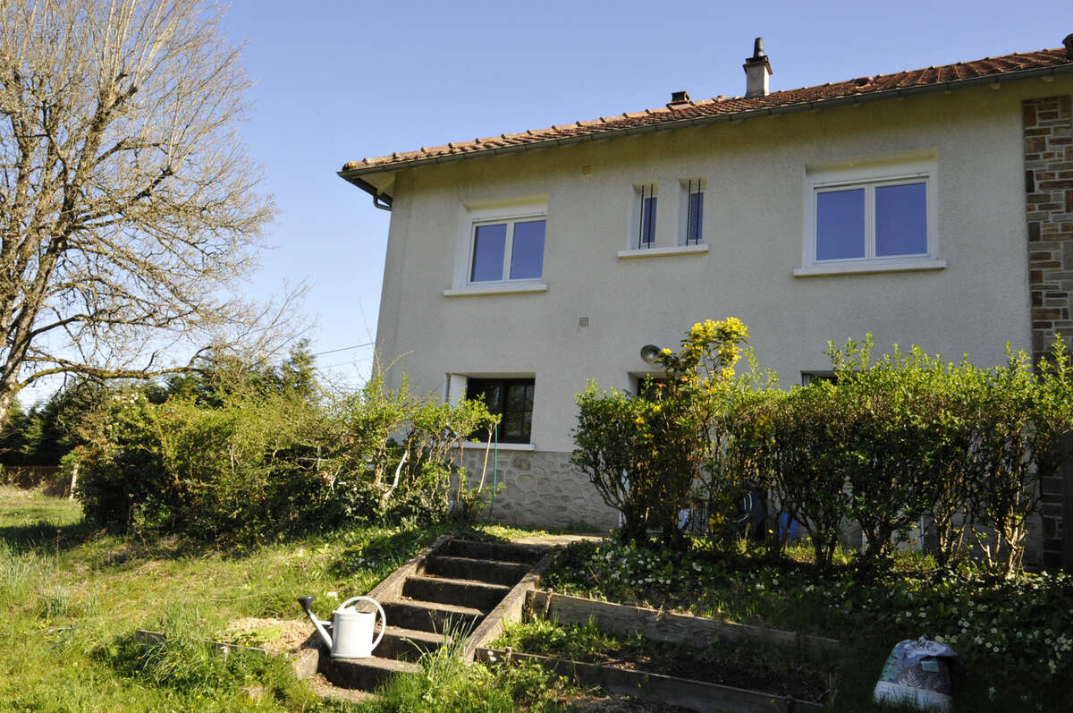 Maison à LE PALAIS-SUR-VIENNE
