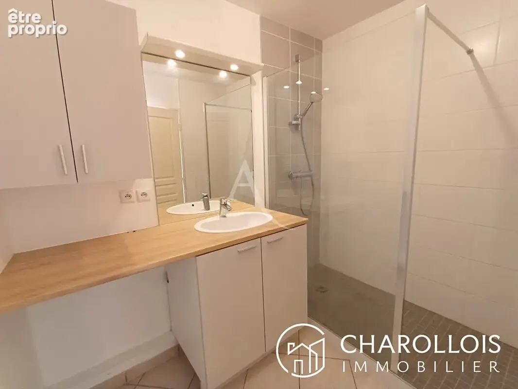 Appartement T2 50m² - CHARNAY LES MÂCON - photo 6