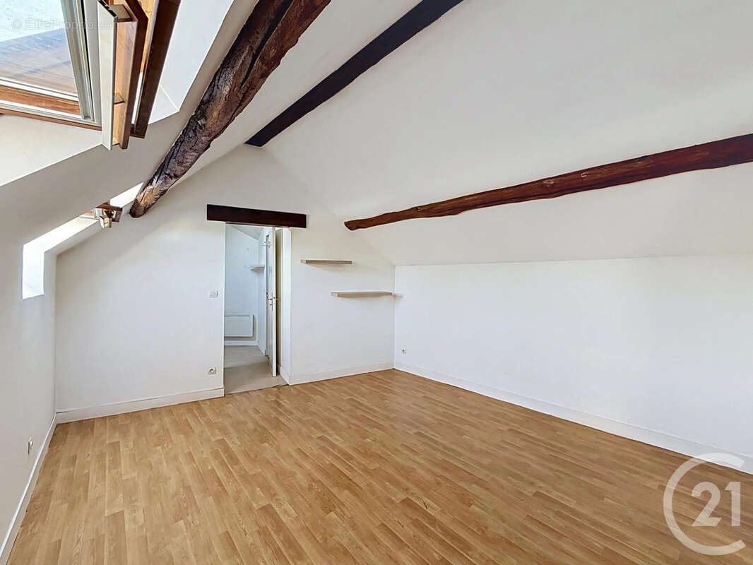 Appartement à FONTAINEBLEAU