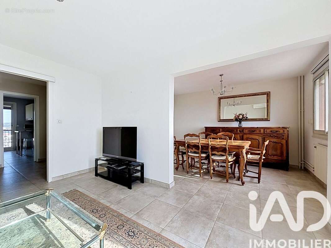 Photo 6 - Appartement à PORT-DE-BOUC