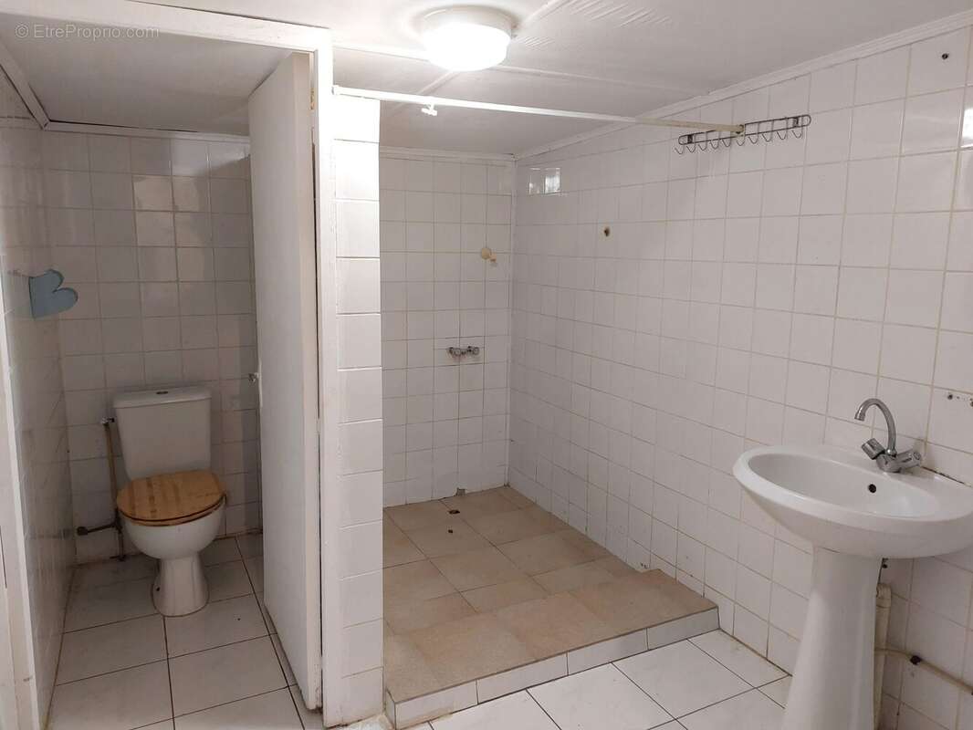 Maison 130 m² à Bras-Panon  - photo 5