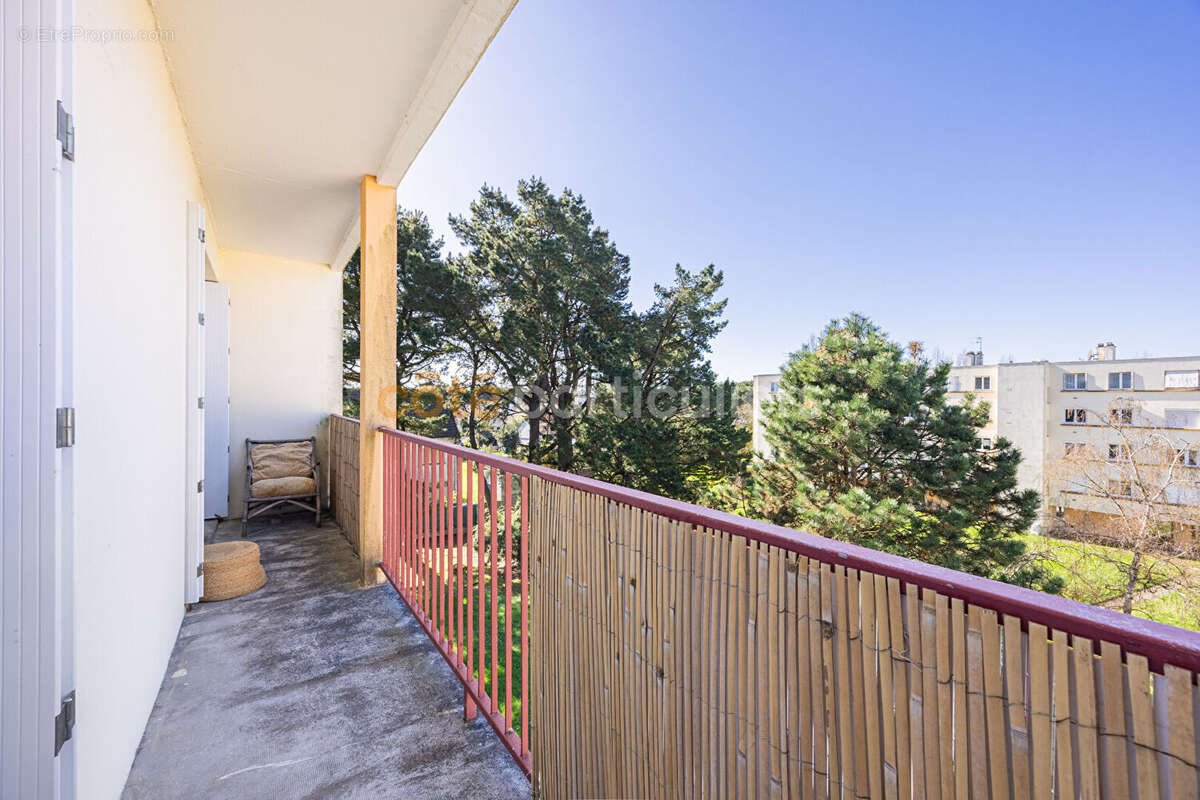 Saint-sebastien-sur-loire -- appartement renové t3 -- 70 m2 -- deux chambres -- balcon -- cave -- stationnement - photo 8