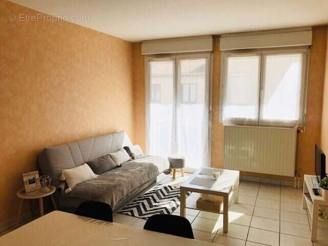 Appartement 61 m² à Saint-Etienne  - photo 2