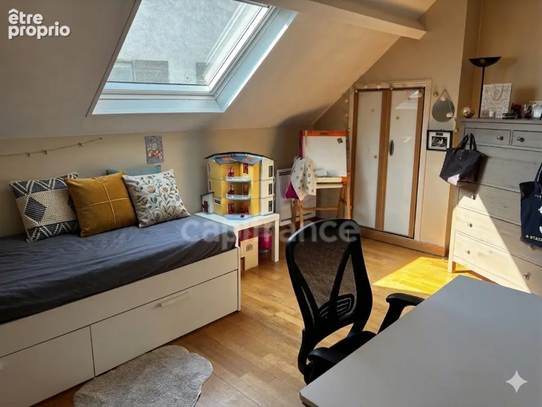 Maison lumineuse 6 pièces avec deux terrasses orientées sud - Limite Issy les Moulineaux et Paris - photo 9