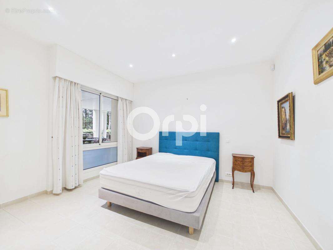 Appartement à MANDELIEU-LA-NAPOULE
