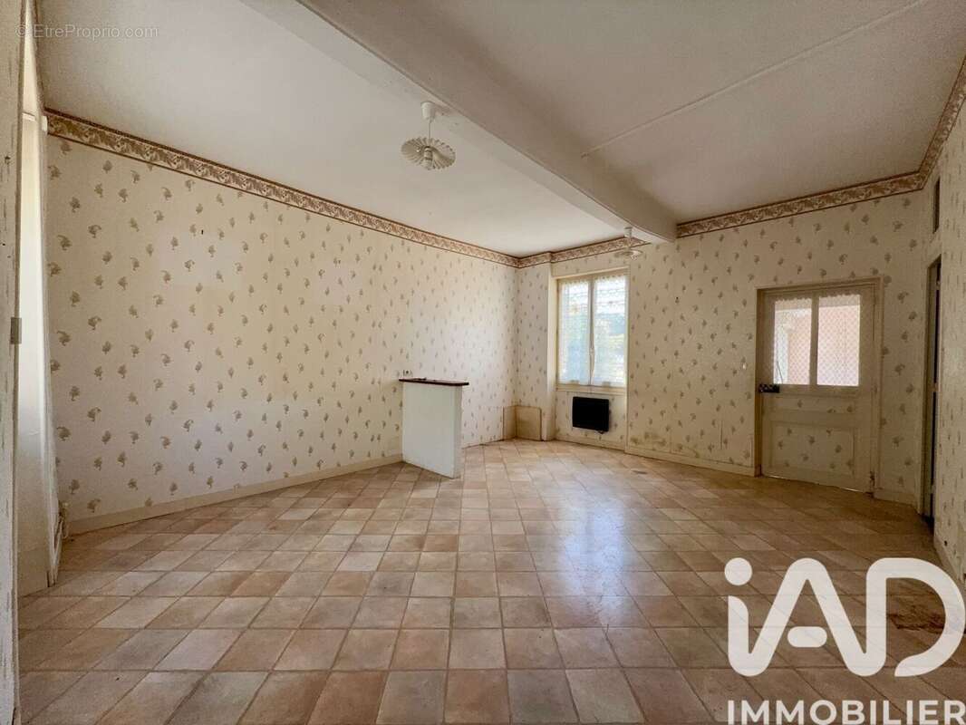 Maison 109 m² à Villermain  - photo 2