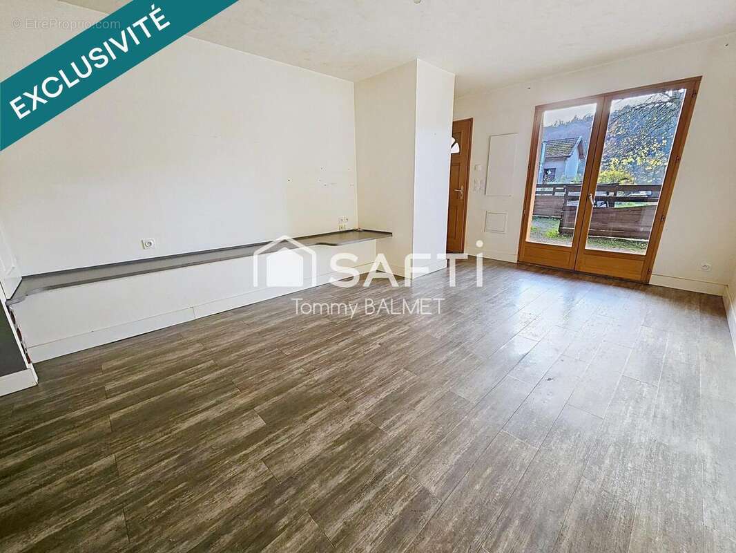 Photo 2 - Appartement à SAINT-GEOIRE-EN-VALDAINE