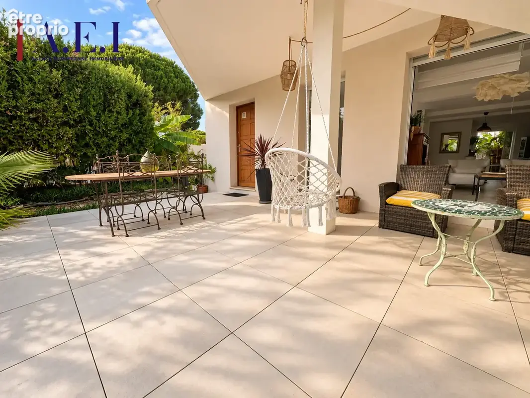 Bas de villa T4 avec jardins et terrasses - photo 1