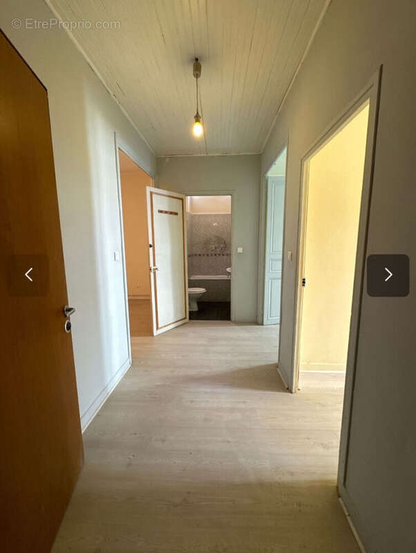 Appartement à MARSEILLE-1E