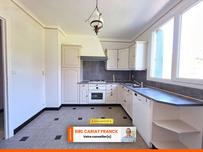 Maison à SAINT-ETIENNE-DE-FURSAC