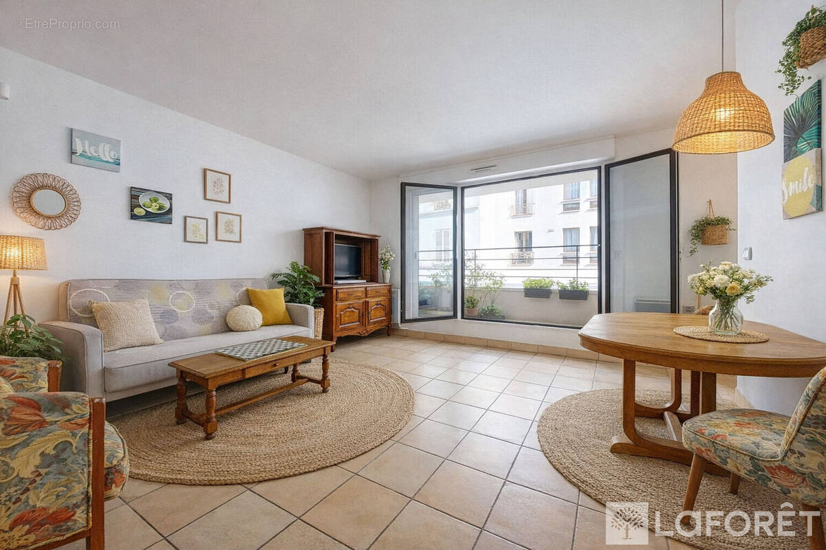 Appartement à PARIS-18E