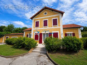 Maison à DOULEVANT-LE-CHATEAU