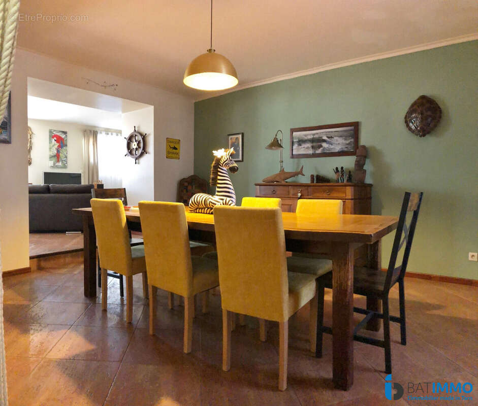 Maison à LABRUGUIERE