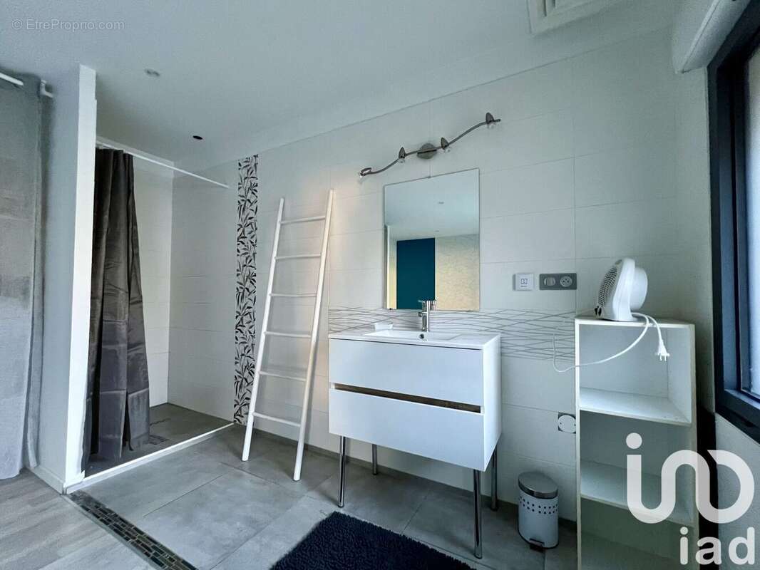 Photo 8 - Maison à LUBERSAC