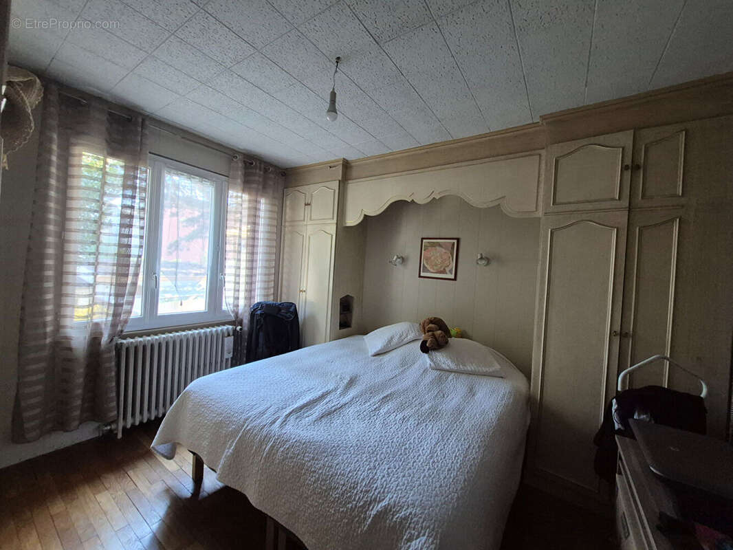 Maison à LE BLANC-MESNIL