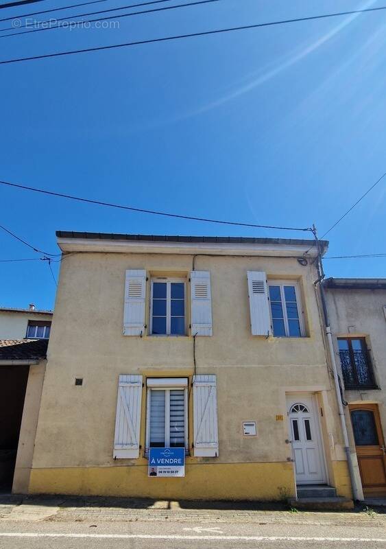 Maison à WAVILLE