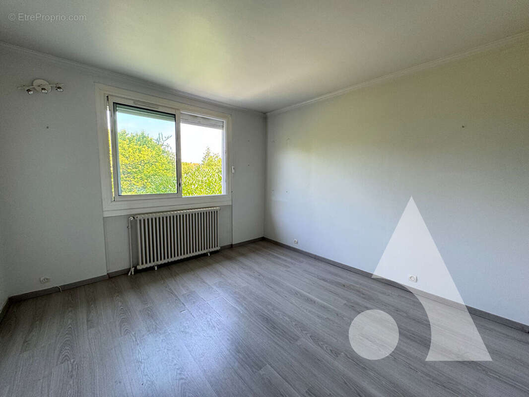 Maison à PONT-SAINTE-MARIE