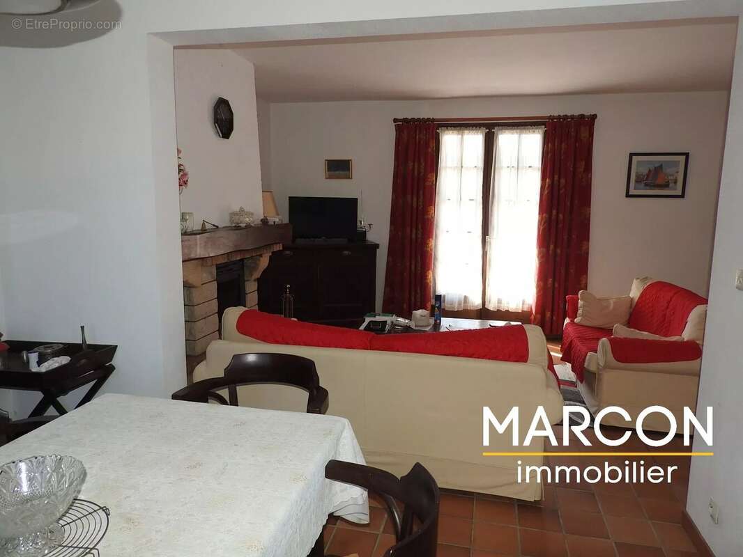 Maison à GENTIOUX-PIGEROLLES