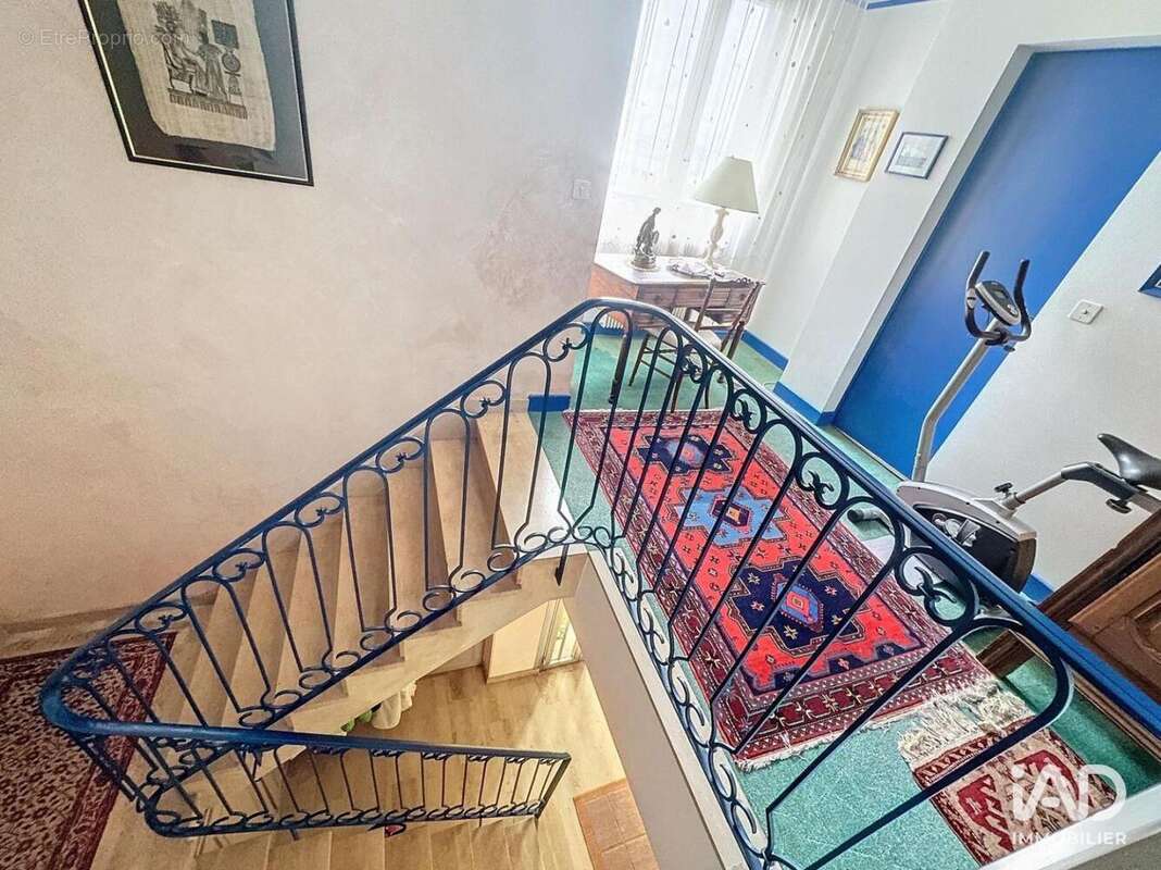 Photo 6 - Commerce à TINQUEUX