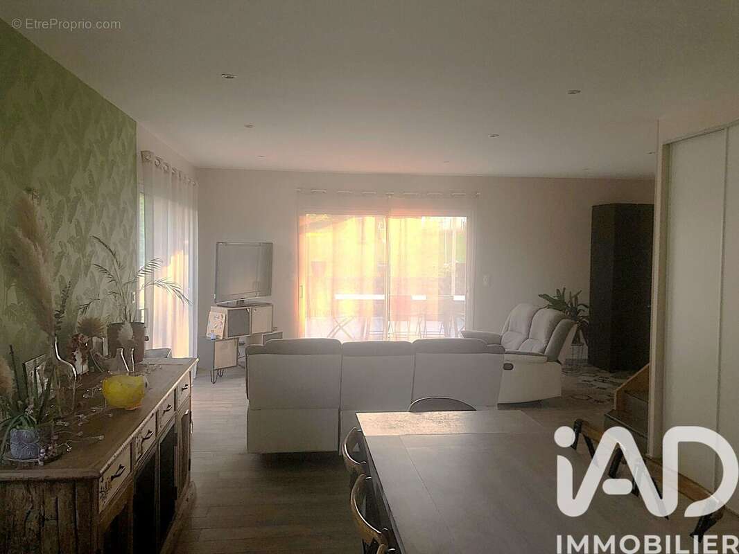 Photo 4 - Maison à JARZE