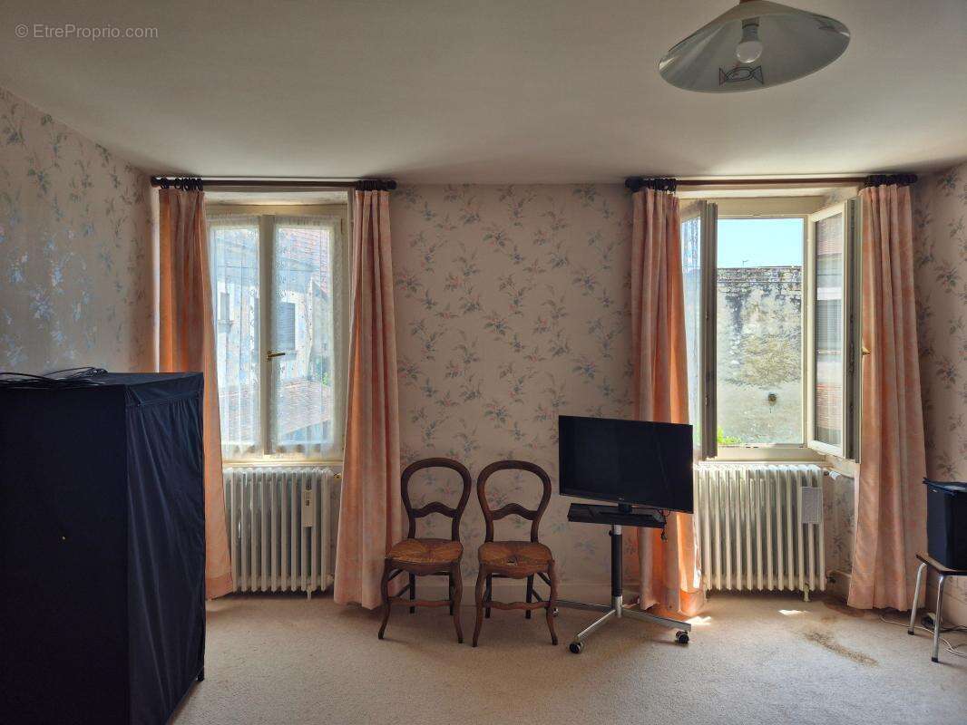 Maison à MESVES-SUR-LOIRE